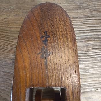 墨壷の美の所載の墨壷です A review of the carpenter's essential item, the 